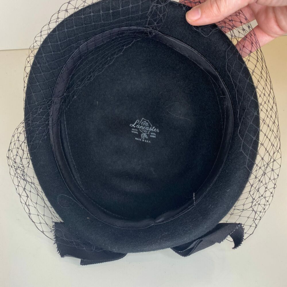 Vintage Lancaster Womens 1960s Black Wool Cocktail Hat Net Veil WPL 4564 USA - Picture 2 of 10